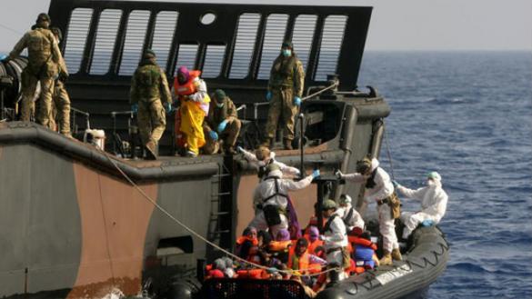 لاجئين-قبالة-السواحل-الليبية%E2%80%8E