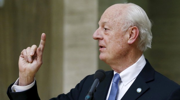 U.N. mediator for Syria Staffan de Mistura delivers a statement after the opening of the Syrian peace talks at the United Nations European headquarters in Geneva, Switzerland, January 29, 2016. © Denis Balibouse / Reuters