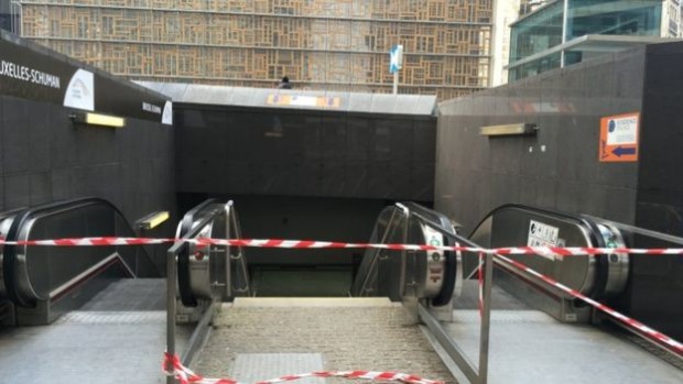 The whole metro system has been closed following a blast at Maelbeek station