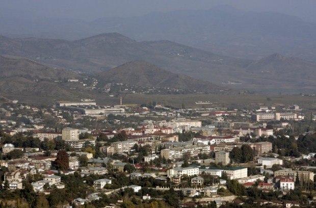 A general view shows Nagorno Karabakh's main city of Stepanakert, in this October 30, 2009 file photo.  REUTERS/David Mdzinarishvili/Files