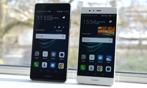 The 5.5in Huawei P9 Plus on the left, the smaller 5.2in P9 on the right. Photograph: Samuel Gibbs for the Guardian