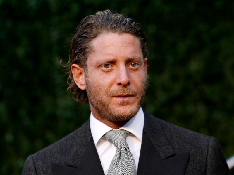 FILE PHOTO - Fiat heir Lapo Elkann arrives at the 2010 Vanity Fair Oscar party in West Hollywood, California March 7, 2010. REUTERS/Danny Moloshok/File Photo