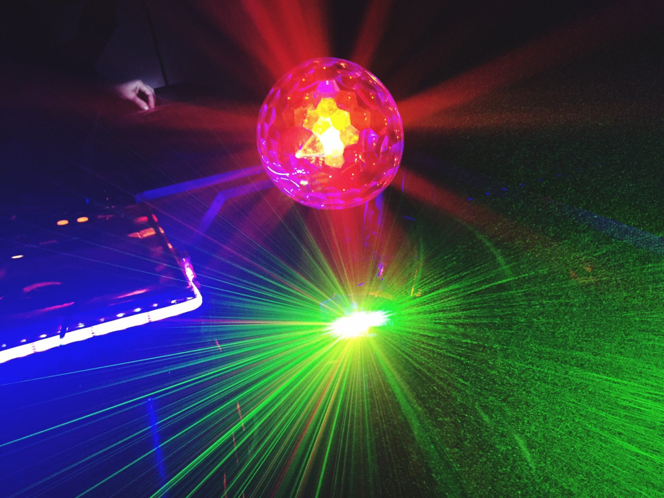 Flashing light therapy found effective for Alzheimer's